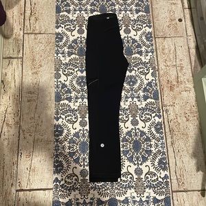 Lululemon tights like new!